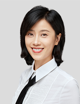 CLAUDIA YUN